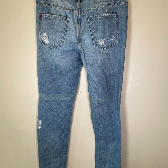 BDG Slim Boyfriend Ripped Jeans - Picture 4 of 4